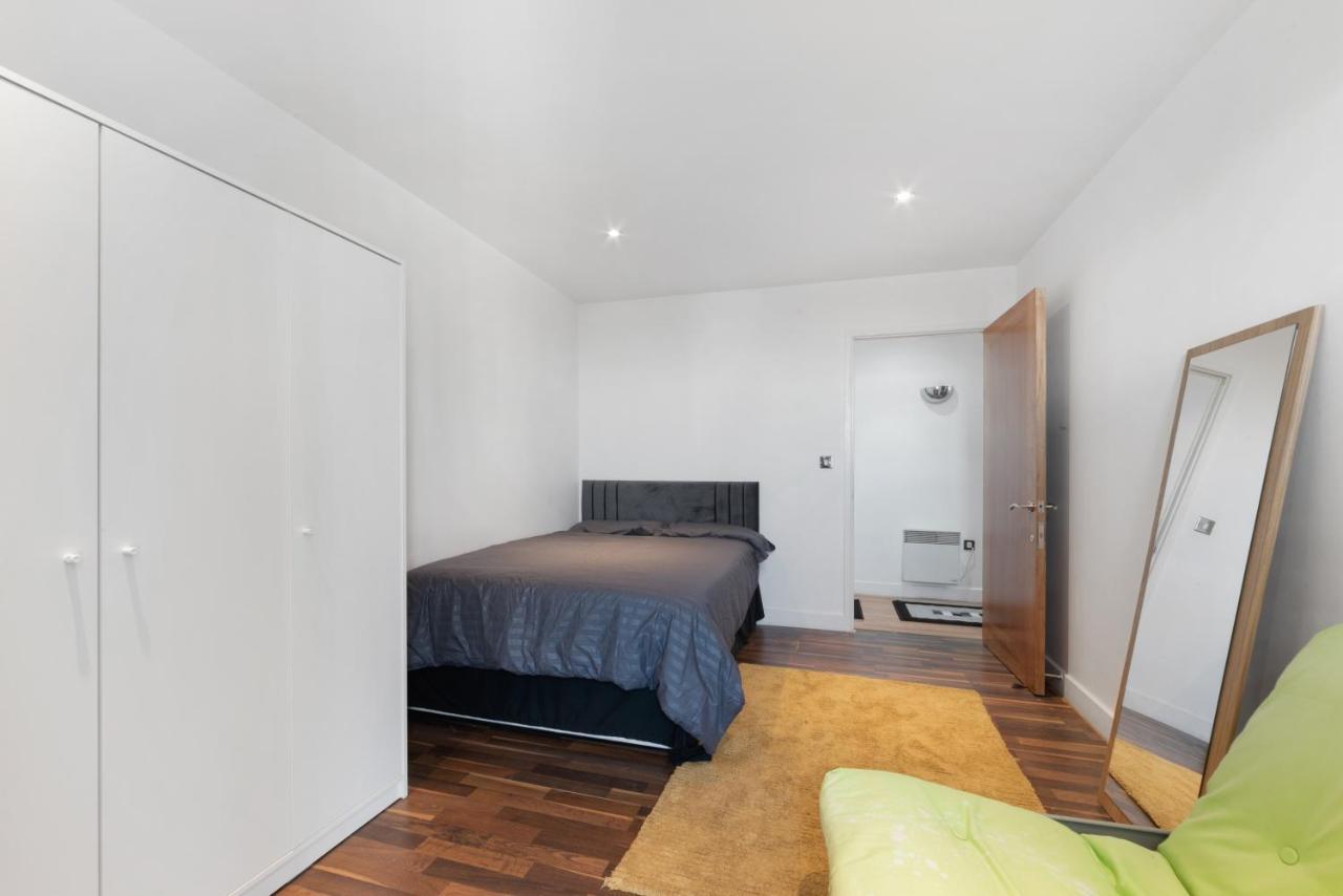 Excel 3 Bedroom Apartment Near City Airport And O2 Arena London Eksteriør billede