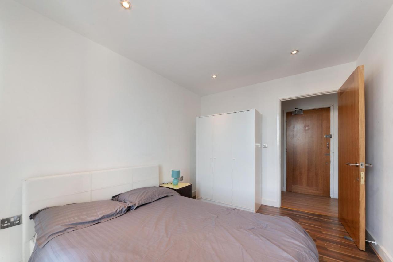Excel 3 Bedroom Apartment Near City Airport And O2 Arena London Eksteriør billede