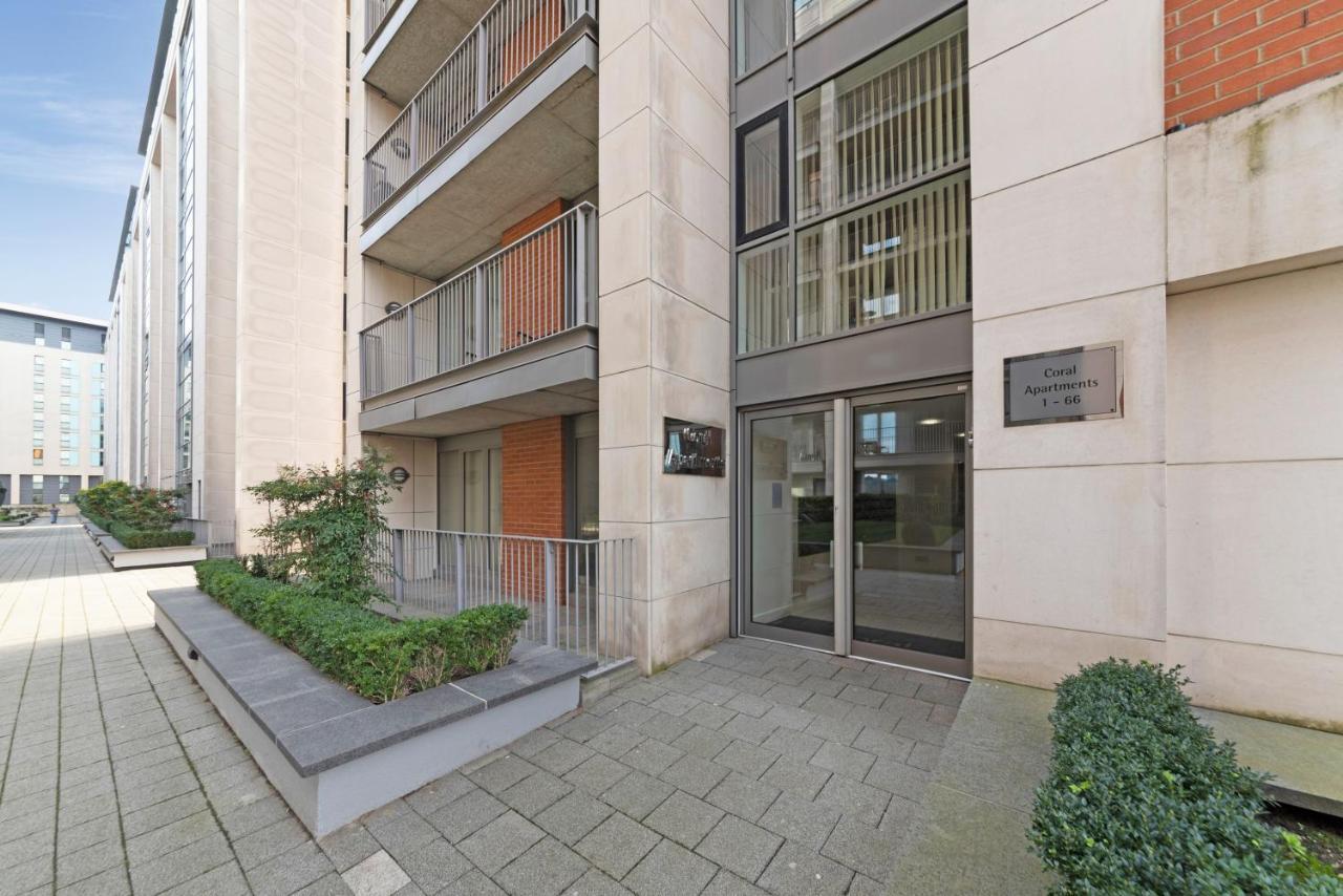 Excel 3 Bedroom Apartment Near City Airport And O2 Arena London Eksteriør billede